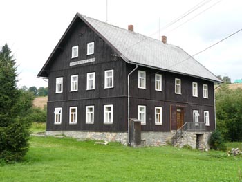 Kun�t�tsk� ml�n